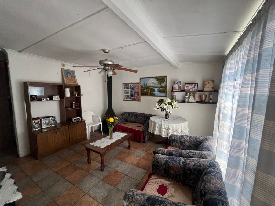 3 Bedroom Property for Sale in New Woodlands Western Cape